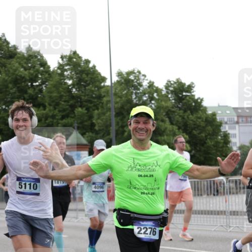 29.06.2025 - hella hamburg halbmarathon Jannik Wohlers http://msf.ph/oto/8260329 29.06.2025 10:32:36 Lombardsbrücke 1078, 1237, 1324, 1732, 2276, 2959, 3391, 3422, 3708, 3753, 3871, 4030, 4096, 4555, 4650, 5110, 5581, 5917, 6040, 6861, 7982, 8170, 8839, 9034, 9143, 9471, 9542, 9768, 11260, 11756, 12039, 12423, 12424, 12812, 12813, 12907, 13789, 14305, 14347, 14743, 15951, 15957, 16502, 16702, 17102, 17157, 17317, 17417, 17664, 18191, 18409, 18502, 18742, 18743, 19213 meine-sportfotos.de