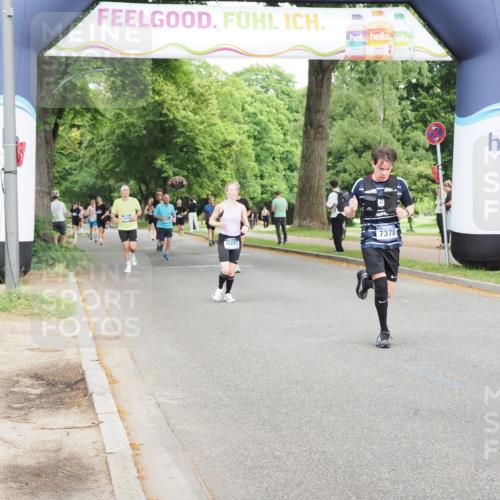 29.06.2025 - hella hamburg halbmarathon MichiJ http://msf.ph/oto/8260418 29.06.2025 10:29:50 Zwischen KM18-KM19 2579, 5410, 6901, 7378, 9659, 9755, 14661, 14820, 17182, 18045, 18049, 18442 meine-sportfotos.de