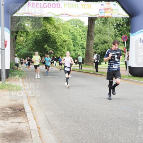 29.06.2025 - hella hamburg halbmarathon MichiJ http://msf.ph/oto/8260444 29.06.2025 10:29:50 Zwischen KM18-KM19 2579, 5410, 6901, 7378, 9659, 9755, 14661, 14820, 17182, 18045, 18049, 18442 meine-sportfotos.de