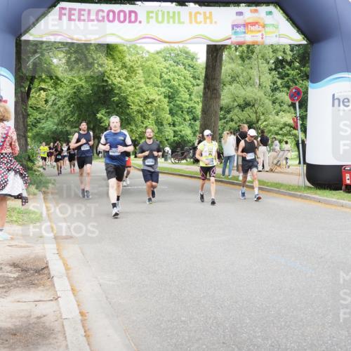 29.06.2025 - hella hamburg halbmarathon MichiJ http://msf.ph/oto/8260503 29.06.2025 10:53:34 Zwischen KM18-KM19 3071, 4187, 6059, 9405, 9559 meine-sportfotos.de