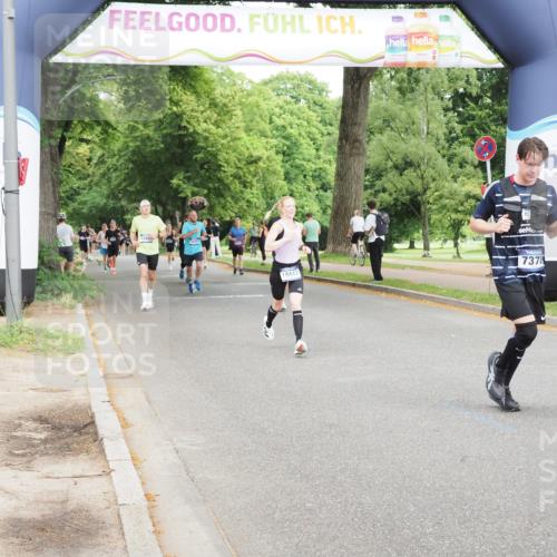 29.06.2025 - hella hamburg halbmarathon MichiJ http://msf.ph/oto/8260545 29.06.2025 10:29:51 Zwischen KM18-KM19 2579, 5410, 7378, 9659, 9755, 14661, 14820, 18049, 18442 meine-sportfotos.de