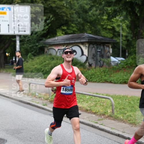 29.06.2025 - hella hamburg halbmarathon Yannick Fuchs http://msf.ph/oto/8260607 29.06.2025 10:36:21 20KM 1169, 1441, 1512, 1763, 1800, 1962, 2675, 5690, 5987, 6593, 7092, 7105, 7116, 9365, 9815, 10415, 10894, 11417, 12588, 13196, 13714, 13876, 14275, 14346, 14899, 15521, 15623, 15846, 15935, 16084, 17159, 17182, 17882, 18509, 18772, 19046 meine-sportfotos.de