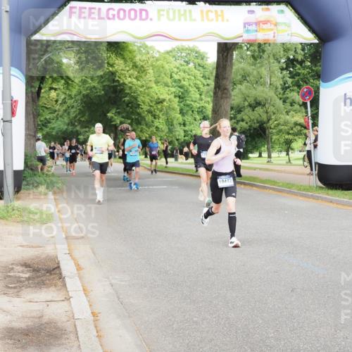 29.06.2025 - hella hamburg halbmarathon MichiJ http://msf.ph/oto/8260647 29.06.2025 10:29:51 Zwischen KM18-KM19 2579, 5410, 7378, 9659, 9755, 14661, 14820, 18049, 18442 meine-sportfotos.de