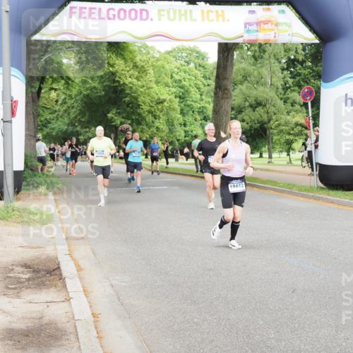 29.06.2025 - hella hamburg halbmarathon MichiJ http://msf.ph/oto/8260673 29.06.2025 10:29:51 Zwischen KM18-KM19 2579, 5410, 7378, 9659, 9755, 14661, 14820, 18049, 18442 meine-sportfotos.de