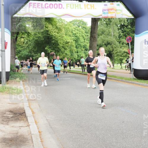 29.06.2025 - hella hamburg halbmarathon MichiJ http://msf.ph/oto/8260686 29.06.2025 10:29:52 Zwischen KM18-KM19 2579, 5410, 7378, 9659, 9755, 14661, 14820, 17720, 18049, 18442 meine-sportfotos.de