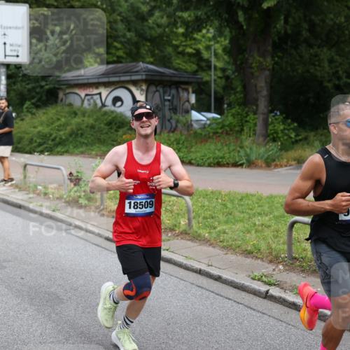 29.06.2025 - hella hamburg halbmarathon Yannick Fuchs http://msf.ph/oto/8260718 29.06.2025 10:36:21 20KM 1169, 1441, 1512, 1763, 1800, 1962, 2675, 5690, 5987, 6593, 7092, 7105, 7116, 9365, 9815, 10415, 10894, 11417, 12588, 13196, 13714, 13876, 14275, 14346, 14899, 15521, 15623, 15846, 15935, 16084, 17159, 17182, 17882, 18509, 18772, 19046 meine-sportfotos.de