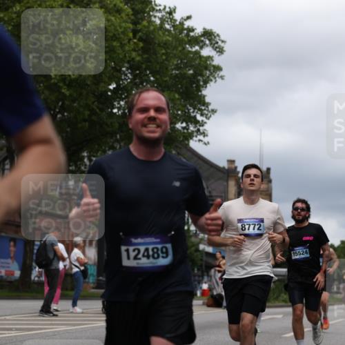29.06.2025 - hella hamburg halbmarathon Yannick Fuchs http://msf.ph/oto/8260752 29.06.2025 10:48:37 20KM 1125, 1327, 1410, 1496, 1628, 1815, 2474, 2561, 2771, 2884, 3041, 3177, 3791, 3794, 3861, 3945, 4189, 4231, 4938, 5319, 6082, 6084, 6356, 6433, 6443, 6581, 6587, 6723, 6994, 8449, 8514, 8698, 8772, 8798, 8973, 9012, 9060, 9227, 10191, 10192, 10263, 10266, 10368, 10376, 11184, 11333, 11499, 11747, 11797, 11799, 11976, 12186, 12362, 12489, 12961, 13297, 13988, 14036, 14175, 14592, 14638, 14660, 14818, 14948, 15113, 15156, 15169, 15389, 15408, 15524, 15879, 16047, 16574 meine-sportfotos.de