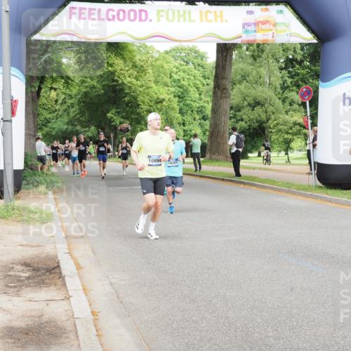 29.06.2025 - hella hamburg halbmarathon MichiJ http://msf.ph/oto/8260770 29.06.2025 10:29:53 Zwischen KM18-KM19 2579, 5410, 7378, 9659, 14661, 14820, 16281, 17720, 18049, 18442 meine-sportfotos.de