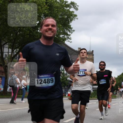 29.06.2025 - hella hamburg halbmarathon Yannick Fuchs http://msf.ph/oto/8260794 29.06.2025 10:48:37 20KM 1125, 1327, 1410, 1496, 1628, 1815, 2474, 2561, 2771, 2884, 3041, 3177, 3791, 3794, 3861, 3945, 4189, 4231, 4938, 5319, 6082, 6084, 6356, 6433, 6443, 6581, 6587, 6723, 6994, 8449, 8514, 8698, 8772, 8798, 8973, 9012, 9060, 9227, 10191, 10192, 10263, 10266, 10368, 10376, 11184, 11333, 11499, 11747, 11797, 11799, 11976, 12186, 12362, 12489, 12961, 13297, 13988, 14036, 14175, 14592, 14638, 14660, 14818, 14948, 15113, 15156, 15169, 15389, 15408, 15524, 15879, 16047, 16574 meine-sportfotos.de
