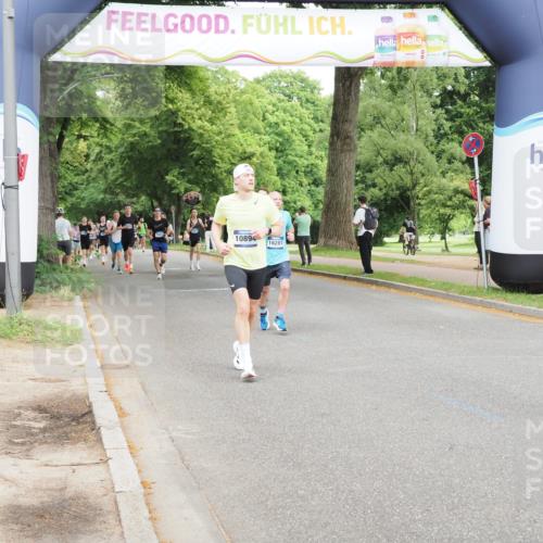 29.06.2025 - hella hamburg halbmarathon MichiJ http://msf.ph/oto/8260796 29.06.2025 10:29:53 Zwischen KM18-KM19 2579, 5410, 7378, 9659, 14661, 14820, 16281, 17720, 18049, 18442 meine-sportfotos.de