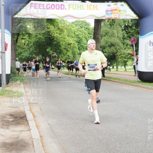 29.06.2025 - hella hamburg halbmarathon MichiJ http://msf.ph/oto/8260891 29.06.2025 10:29:54 Zwischen KM18-KM19 2579, 5410, 7378, 9659, 10894, 14661, 14820, 16281, 17720, 18442 meine-sportfotos.de