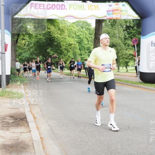29.06.2025 - hella hamburg halbmarathon MichiJ http://msf.ph/oto/8260940 29.06.2025 10:29:55 Zwischen KM18-KM19 2579, 5410, 7378, 9659, 10375, 10894, 14661, 16281, 17720, 18442 meine-sportfotos.de