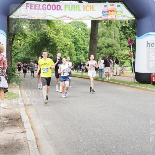 29.06.2025 - hella hamburg halbmarathon MichiJ http://msf.ph/oto/8260987 29.06.2025 10:53:47 Zwischen KM18-KM19 1329, 2868, 3630, 5431, 12998, 16379, 17500, 18857 meine-sportfotos.de