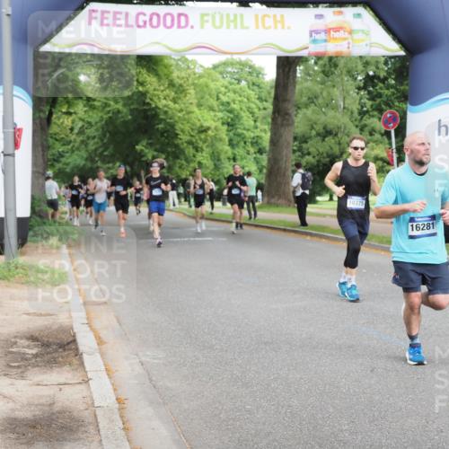 29.06.2025 - hella hamburg halbmarathon MichiJ http://msf.ph/oto/8261055 29.06.2025 10:29:55 Zwischen KM18-KM19 2579, 5410, 7378, 9659, 10375, 10894, 14661, 16281, 17720, 18442 meine-sportfotos.de