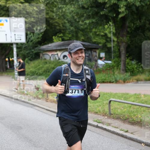 29.06.2025 - hella hamburg halbmarathon Yannick Fuchs http://msf.ph/oto/8261063 29.06.2025 10:36:23 20KM 1169, 1441, 1512, 1763, 1800, 1962, 2675, 5690, 5987, 6593, 7092, 7105, 7116, 8694, 9365, 9815, 10415, 11417, 12588, 13196, 13714, 13876, 14275, 14346, 15521, 15623, 15654, 15846, 15935, 16084, 17159, 17182, 17882, 18509, 18772, 19046 meine-sportfotos.de