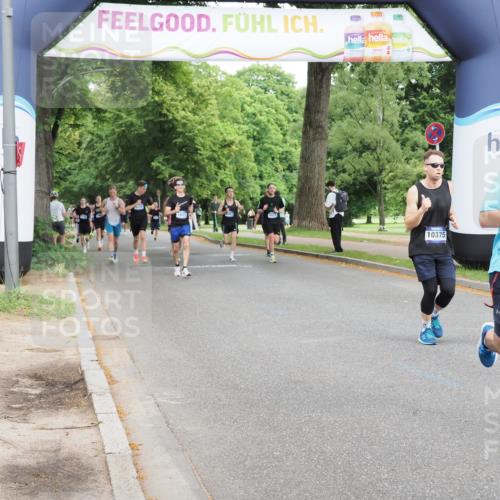 29.06.2025 - hella hamburg halbmarathon MichiJ http://msf.ph/oto/8261123 29.06.2025 10:29:56 Zwischen KM18-KM19 2579, 7378, 10375, 10894, 16281, 17720, 18442 meine-sportfotos.de