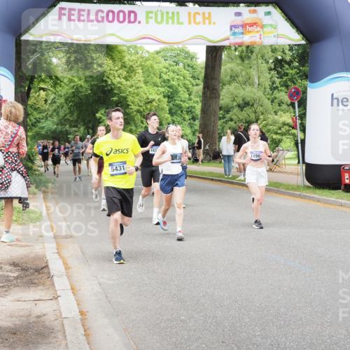 29.06.2025 - hella hamburg halbmarathon MichiJ http://msf.ph/oto/8261124 29.06.2025 10:53:47 Zwischen KM18-KM19 1329, 2868, 3630, 5431, 12998, 16379, 17500, 18857 meine-sportfotos.de