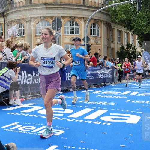 29.06.2025 - hella hamburg halbmarathon Strokosch-Dieckow http://msf.ph/oto/8261175 29.06.2025 10:43:22 Ziel 2653, 3109, 3124, 3146, 3928, 5124, 5436, 5506, 7635, 8664, 9931, 10099, 10237, 13348, 15921, 16314, 16720, 16997, 17391, 18274, 18810, 18942, 18987, 19009, 19051 meine-sportfotos.de
