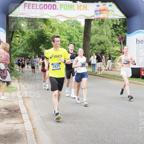 29.06.2025 - hella hamburg halbmarathon MichiJ http://msf.ph/oto/8261199 29.06.2025 10:53:48 Zwischen KM18-KM19 1329, 2868, 3630, 4532, 5431, 11509, 12998, 16379, 17500, 18857 meine-sportfotos.de
