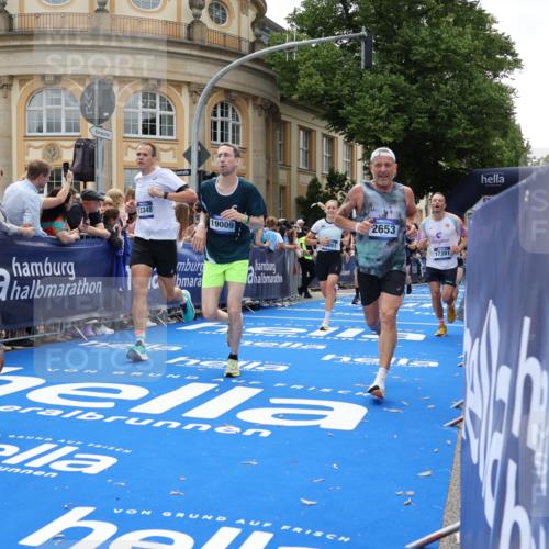 29.06.2025 - hella hamburg halbmarathon Strokosch-Dieckow http://msf.ph/oto/8261408 29.06.2025 10:43:26 Ziel 2653, 3146, 3928, 4080, 5124, 5436, 5506, 7635, 8664, 9931, 10237, 10246, 11648, 12623, 13348, 14484, 15921, 16338, 16720, 17391, 18274, 18513, 18775, 18810, 18942, 18987, 19009, 19051, 19229 meine-sportfotos.de