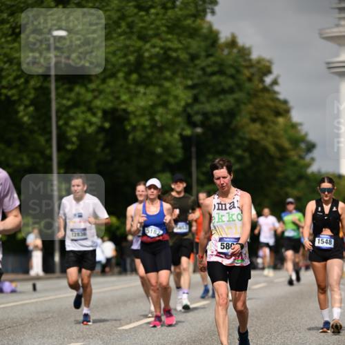 29.06.2025 - hella hamburg halbmarathon Dr. Thomas Lammeyer http://msf.ph/oto/8261462 29.06.2025 10:14:42 Kennedybrücke 1052, 1186, 1548, 1781, 2868, 5182, 5653, 5806, 8561, 8685, 9150, 9829, 11149 meine-sportfotos.de