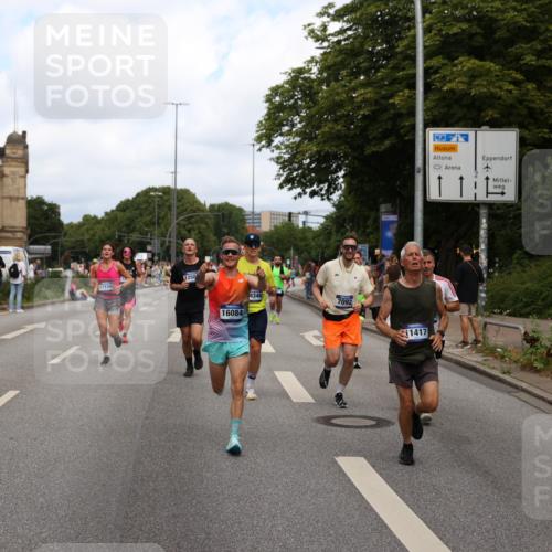 29.06.2025 - hella hamburg halbmarathon Yannick Fuchs http://msf.ph/oto/8261466 29.06.2025 10:36:25 20KM 1169, 1441, 1512, 1763, 1800, 1962, 2675, 5690, 5987, 6593, 7092, 7105, 7116, 8694, 9365, 9815, 10415, 11417, 12588, 13196, 13714, 13876, 14275, 14346, 15521, 15623, 15654, 15846, 15935, 16084, 17159, 17182, 17882, 17926, 18509, 18772, 19046 meine-sportfotos.de