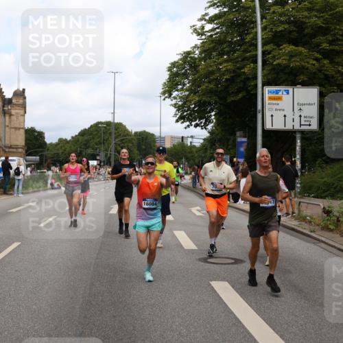 29.06.2025 - hella hamburg halbmarathon Yannick Fuchs http://msf.ph/oto/8261537 29.06.2025 10:36:25 20KM 1169, 1441, 1512, 1763, 1800, 1962, 2675, 5690, 5987, 6593, 7092, 7105, 7116, 8694, 9365, 9815, 10415, 11417, 12588, 13196, 13714, 13876, 14275, 14346, 15521, 15623, 15654, 15846, 15935, 16084, 17159, 17182, 17882, 17926, 18509, 18772, 19046 meine-sportfotos.de