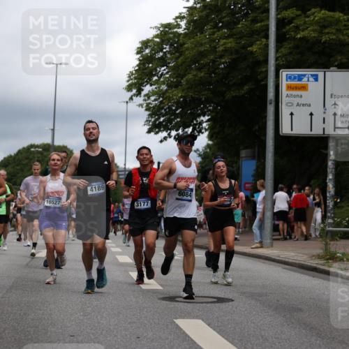 29.06.2025 - hella hamburg halbmarathon Yannick Fuchs http://msf.ph/oto/8261544 29.06.2025 10:48:39 20KM 1125, 1327, 1410, 1496, 1506, 1628, 2119, 2474, 2561, 2771, 2884, 3041, 3177, 3791, 3794, 3861, 3945, 4029, 4189, 4231, 4938, 5319, 6082, 6084, 6433, 6443, 6581, 6587, 6723, 8449, 8487, 8514, 8698, 8772, 8798, 8973, 9012, 9060, 9227, 10191, 10192, 10263, 10266, 10368, 10376, 11184, 11333, 11499, 11747, 11797, 11799, 11976, 12186, 12362, 12489, 12961, 13297, 13988, 14036, 14175, 14592, 14638, 14660, 14818, 14948, 15156, 15169, 15389, 15408, 15524, 15879, 16047, 18380 meine-sportfotos.de