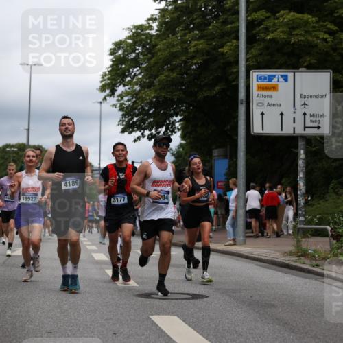 29.06.2025 - hella hamburg halbmarathon Yannick Fuchs http://msf.ph/oto/8261551 29.06.2025 10:48:39 20KM 1125, 1327, 1410, 1496, 1506, 1628, 2119, 2474, 2561, 2771, 2884, 3041, 3177, 3791, 3794, 3861, 3945, 4029, 4189, 4231, 4938, 5319, 6082, 6084, 6433, 6443, 6581, 6587, 6723, 8449, 8487, 8514, 8698, 8772, 8798, 8973, 9012, 9060, 9227, 10191, 10192, 10263, 10266, 10368, 10376, 11184, 11333, 11499, 11747, 11797, 11799, 11976, 12186, 12362, 12489, 12961, 13297, 13988, 14036, 14175, 14592, 14638, 14660, 14818, 14948, 15156, 15169, 15389, 15408, 15524, 15879, 16047, 18380 meine-sportfotos.de