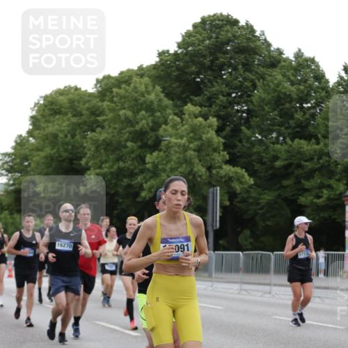 29.06.2025 - hella hamburg halbmarathon Jannik Wohlers http://msf.ph/oto/8261590 29.06.2025 10:32:50 Lombardsbrücke 1324, 1764, 2038, 2054, 2085, 2838, 3341, 3812, 3871, 4030, 4445, 4650, 5180, 5581, 5917, 6773, 8595, 9289, 9591, 9592, 9780, 11229, 11713, 11826, 12039, 12812, 12813, 13339, 14085, 14305, 14743, 15091, 15815, 15885, 15951, 15957, 15964, 16246, 16270, 16391, 17135, 18409, 18742, 18743, 18951 meine-sportfotos.de