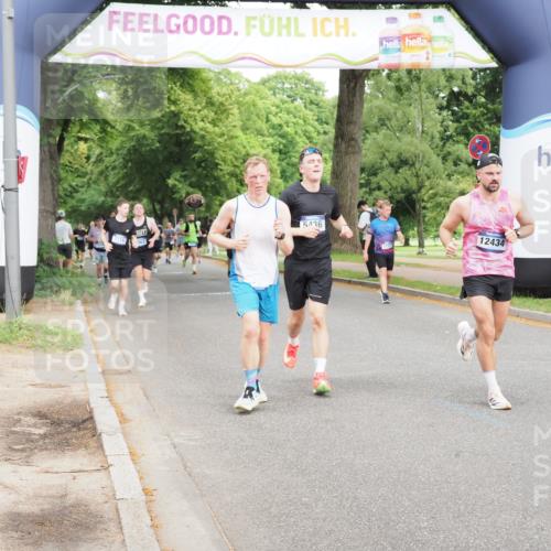 29.06.2025 - hella hamburg halbmarathon MichiJ http://msf.ph/oto/8261603 29.06.2025 10:30:00 Zwischen KM18-KM19 1631, 4871, 5387, 5436, 10375, 10894, 12434, 16281, 17720, 18491 meine-sportfotos.de