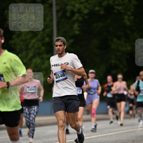 29.06.2025 - hella hamburg halbmarathon Dr. Thomas Lammeyer http://msf.ph/oto/8261733 29.06.2025 10:35:17 Kennedybrücke 1059, 1097, 1472, 1547, 1979, 2414, 2754, 2755, 2914, 3281, 3443, 4561, 4817, 5437, 5943, 6057, 6078, 6195, 6546, 6616, 6725, 6787, 7120, 7604, 7772, 8050, 8812, 8941, 10586 meine-sportfotos.de