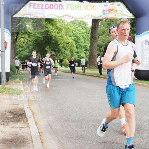 29.06.2025 - hella hamburg halbmarathon MichiJ http://msf.ph/oto/8261768 29.06.2025 10:30:01 Zwischen KM18-KM19 1631, 1962, 4871, 5387, 5436, 10375, 10894, 12434, 16281, 18491 meine-sportfotos.de