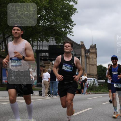 29.06.2025 - hella hamburg halbmarathon Yannick Fuchs http://msf.ph/oto/8261771 29.06.2025 10:48:40 20KM 1125, 1327, 1410, 1496, 1506, 1628, 2119, 2474, 2561, 2771, 2884, 2955, 3041, 3177, 3652, 3791, 3794, 3861, 3945, 4029, 4189, 4231, 4938, 5319, 6082, 6084, 6433, 6443, 6581, 6587, 6723, 8449, 8487, 8514, 8698, 8772, 8973, 9012, 9060, 9227, 10191, 10192, 10263, 10266, 10368, 10376, 11184, 11333, 11499, 11747, 11797, 11799, 11976, 12186, 12489, 12961, 13297, 13988, 14036, 14175, 14592, 14638, 14660, 14948, 15389, 15408, 15524, 15879, 16047, 17842, 18380 meine-sportfotos.de