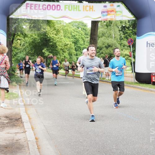 29.06.2025 - hella hamburg halbmarathon MichiJ http://msf.ph/oto/8261784 29.06.2025 10:53:54 Zwischen KM18-KM19 1866, 3630, 4532, 5431, 10042, 11321, 11509, 12998, 13203, 13603, 14987, 18857 meine-sportfotos.de