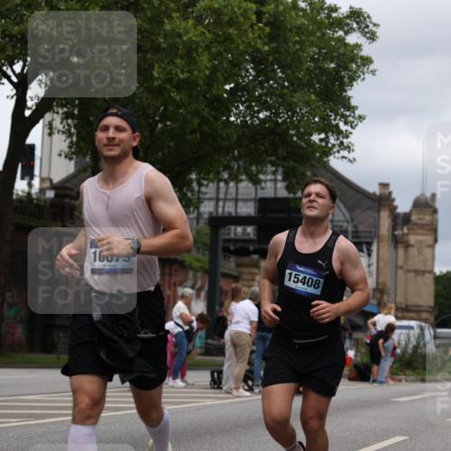 29.06.2025 - hella hamburg halbmarathon Yannick Fuchs http://msf.ph/oto/8261817 29.06.2025 10:48:40 20KM 1125, 1327, 1410, 1496, 1506, 1628, 2119, 2474, 2561, 2771, 2884, 2955, 3041, 3177, 3652, 3791, 3794, 3861, 3945, 4029, 4189, 4231, 4938, 5319, 6082, 6084, 6433, 6443, 6581, 6587, 6723, 8449, 8487, 8514, 8698, 8772, 8973, 9012, 9060, 9227, 10191, 10192, 10263, 10266, 10368, 10376, 11184, 11333, 11499, 11747, 11797, 11799, 11976, 12186, 12489, 12961, 13297, 13988, 14036, 14175, 14592, 14638, 14660, 14948, 15389, 15408, 15524, 15879, 16047, 17842, 18380 meine-sportfotos.de