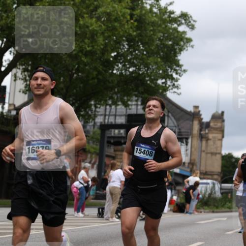 29.06.2025 - hella hamburg halbmarathon Yannick Fuchs http://msf.ph/oto/8261846 29.06.2025 10:48:40 20KM 1125, 1327, 1410, 1496, 1506, 1628, 2119, 2474, 2561, 2771, 2884, 2955, 3041, 3177, 3652, 3791, 3794, 3861, 3945, 4029, 4189, 4231, 4938, 5319, 6082, 6084, 6433, 6443, 6581, 6587, 6723, 8449, 8487, 8514, 8698, 8772, 8973, 9012, 9060, 9227, 10191, 10192, 10263, 10266, 10368, 10376, 11184, 11333, 11499, 11747, 11797, 11799, 11976, 12186, 12489, 12961, 13297, 13988, 14036, 14175, 14592, 14638, 14660, 14948, 15389, 15408, 15524, 15879, 16047, 17842, 18380 meine-sportfotos.de