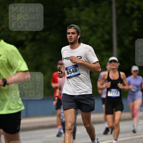 29.06.2025 - hella hamburg halbmarathon Dr. Thomas Lammeyer http://msf.ph/oto/8262010 29.06.2025 10:35:17 Kennedybrücke 1059, 1097, 1472, 1547, 1979, 2414, 2754, 2755, 2914, 3281, 3443, 4561, 4817, 5437, 5943, 6057, 6078, 6195, 6546, 6616, 6725, 6787, 7120, 7604, 7772, 8050, 8812, 8941, 10586 meine-sportfotos.de