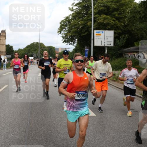 29.06.2025 - hella hamburg halbmarathon Yannick Fuchs http://msf.ph/oto/8262040 29.06.2025 10:36:27 20KM 1169, 1256, 1441, 1512, 1763, 1962, 2675, 5690, 5987, 6593, 7092, 7105, 7116, 8694, 9365, 10415, 11417, 12588, 13196, 13714, 14275, 14346, 15521, 15623, 15654, 15846, 15935, 16084, 16281, 17159, 17182, 17882, 17926, 18772, 19046 meine-sportfotos.de