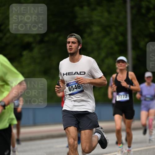 29.06.2025 - hella hamburg halbmarathon Dr. Thomas Lammeyer http://msf.ph/oto/8262067 29.06.2025 10:35:18 Kennedybrücke 1059, 1097, 1472, 1547, 1979, 2414, 2754, 2755, 2914, 3281, 3443, 4561, 4817, 5437, 5943, 6057, 6078, 6195, 6546, 6616, 6640, 6725, 6787, 7120, 7604, 7772, 8050, 8812, 8941, 10148, 10586 meine-sportfotos.de