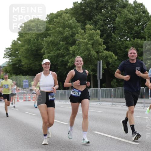 29.06.2025 - hella hamburg halbmarathon Jannik Wohlers http://msf.ph/oto/8262074 29.06.2025 10:32:55 Lombardsbrücke 1764, 1995, 2038, 2054, 2085, 2838, 3341, 3812, 4164, 4445, 5180, 5581, 5917, 6773, 7705, 8595, 9289, 9591, 9592, 9750, 9780, 11229, 11713, 11826, 12039, 12812, 12813, 13339, 14085, 15091, 15815, 15885, 15964, 16246, 16270, 16391, 17135, 18742, 18743, 18951 meine-sportfotos.de