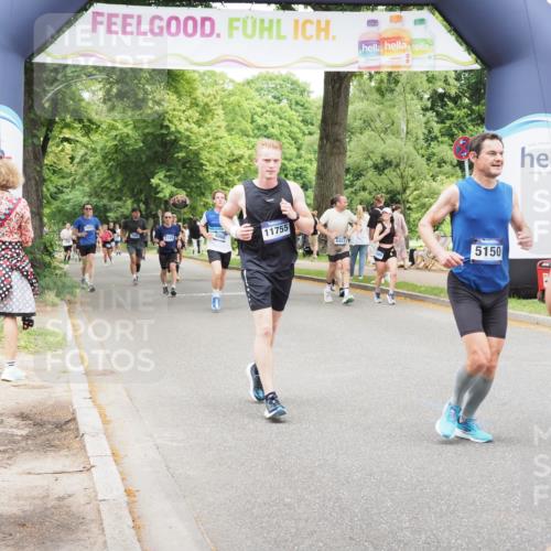 29.06.2025 - hella hamburg halbmarathon MichiJ http://msf.ph/oto/8262114 29.06.2025 10:53:58 Zwischen KM18-KM19 1866, 5150, 10042, 11321, 11755, 13203, 13603, 14987 meine-sportfotos.de