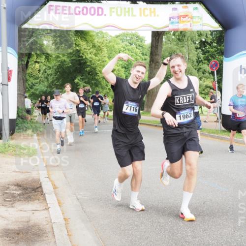 29.06.2025 - hella hamburg halbmarathon MichiJ http://msf.ph/oto/8262200 29.06.2025 10:30:04 Zwischen KM18-KM19 1631, 1962, 4871, 5387, 5436, 7116, 9547, 12434, 17177, 18004, 18491 meine-sportfotos.de