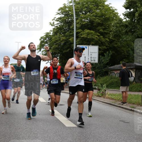 29.06.2025 - hella hamburg halbmarathon Yannick Fuchs http://msf.ph/oto/8262303 29.06.2025 10:48:41 20KM 1125, 1327, 1410, 1496, 1506, 1628, 2119, 2474, 2561, 2771, 2884, 2955, 3041, 3177, 3652, 3791, 3794, 3861, 3945, 4029, 4189, 4231, 4938, 5319, 6082, 6084, 6433, 6443, 6581, 6587, 6723, 8449, 8487, 8514, 8698, 8772, 8973, 9012, 9060, 9227, 10191, 10192, 10263, 10368, 10376, 11184, 11333, 11499, 11747, 11797, 11799, 11976, 12186, 12489, 12961, 13297, 13988, 14036, 14175, 14592, 14638, 14660, 14948, 15389, 15408, 15524, 15879, 16047, 17842, 18380 meine-sportfotos.de