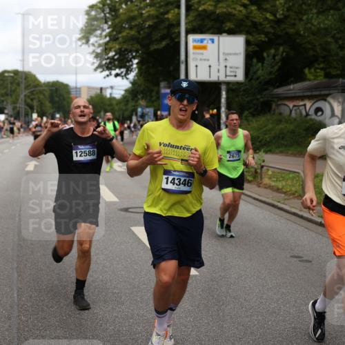 29.06.2025 - hella hamburg halbmarathon Yannick Fuchs http://msf.ph/oto/8262321 29.06.2025 10:36:28 20KM 1169, 1256, 1441, 1512, 1763, 1962, 2675, 5682, 5690, 5987, 6593, 6639, 7092, 7105, 7116, 8694, 9365, 10415, 11417, 12588, 13196, 13714, 14275, 14346, 15521, 15623, 15654, 15846, 15935, 16084, 16281, 17159, 17182, 17926, 18772, 19046 meine-sportfotos.de