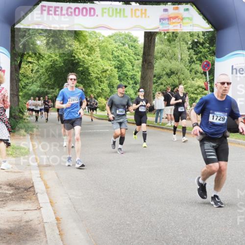 29.06.2025 - hella hamburg halbmarathon MichiJ http://msf.ph/oto/8262370 29.06.2025 10:54:03 Zwischen KM18-KM19 1729, 3062, 3225, 4066, 5150, 6453, 8909, 11755, 12005, 12912, 13732, 13857 meine-sportfotos.de