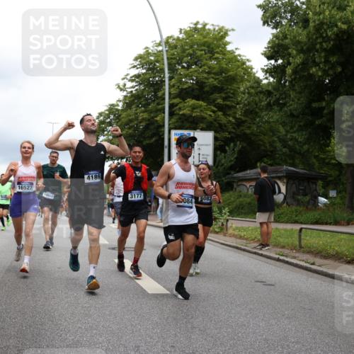 29.06.2025 - hella hamburg halbmarathon Yannick Fuchs http://msf.ph/oto/8262383 29.06.2025 10:48:41 20KM 1125, 1327, 1410, 1496, 1506, 1628, 2119, 2474, 2561, 2771, 2884, 2955, 3041, 3177, 3652, 3791, 3794, 3861, 3945, 4029, 4189, 4231, 4938, 5319, 6082, 6084, 6433, 6443, 6581, 6587, 6723, 8449, 8487, 8514, 8698, 8772, 8973, 9012, 9060, 9227, 10191, 10192, 10263, 10368, 10376, 11184, 11333, 11499, 11747, 11797, 11799, 11976, 12186, 12489, 12961, 13297, 13988, 14036, 14175, 14592, 14638, 14660, 14948, 15389, 15408, 15524, 15879, 16047, 17842, 18380 meine-sportfotos.de