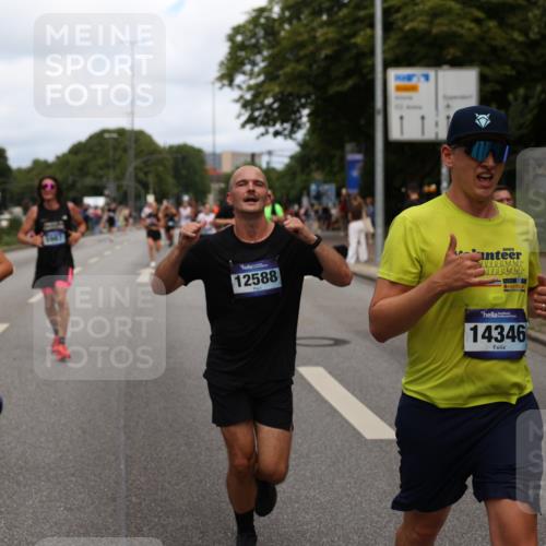 29.06.2025 - hella hamburg halbmarathon Yannick Fuchs http://msf.ph/oto/8262395 29.06.2025 10:36:28 20KM 1169, 1256, 1441, 1512, 1763, 1962, 2675, 5682, 5690, 5987, 6593, 6639, 7092, 7105, 7116, 8694, 9365, 10415, 11417, 12588, 13196, 13714, 14275, 14346, 15521, 15623, 15654, 15846, 15935, 16084, 16281, 17159, 17182, 17926, 18772, 19046 meine-sportfotos.de