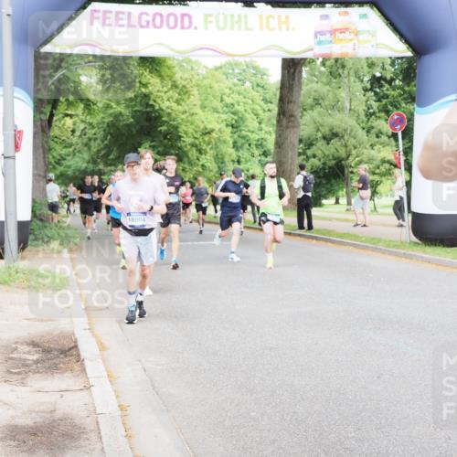 29.06.2025 - hella hamburg halbmarathon MichiJ http://msf.ph/oto/8262396 29.06.2025 10:30:05 Zwischen KM18-KM19 1631, 1962, 4871, 5387, 5436, 6721, 7116, 9547, 12434, 17177, 18004, 18491 meine-sportfotos.de