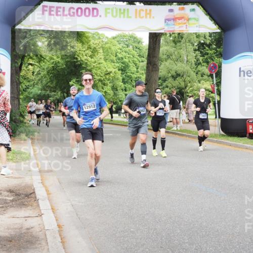 29.06.2025 - hella hamburg halbmarathon MichiJ http://msf.ph/oto/8262404 29.06.2025 10:54:03 Zwischen KM18-KM19 1729, 3062, 3225, 4066, 5150, 6453, 8909, 11755, 12005, 12912, 13732, 13857 meine-sportfotos.de